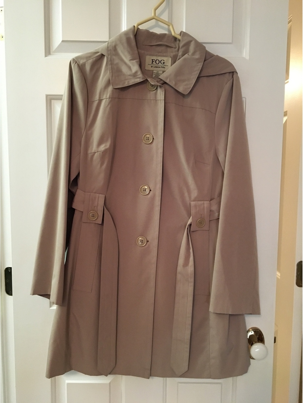 FOG by London Fog Beige Trench Coat with Hood, Size Large